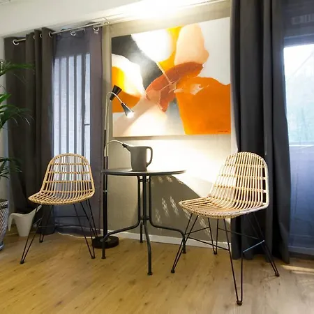 Privatunterkunft Delightful Studio In The Center Of